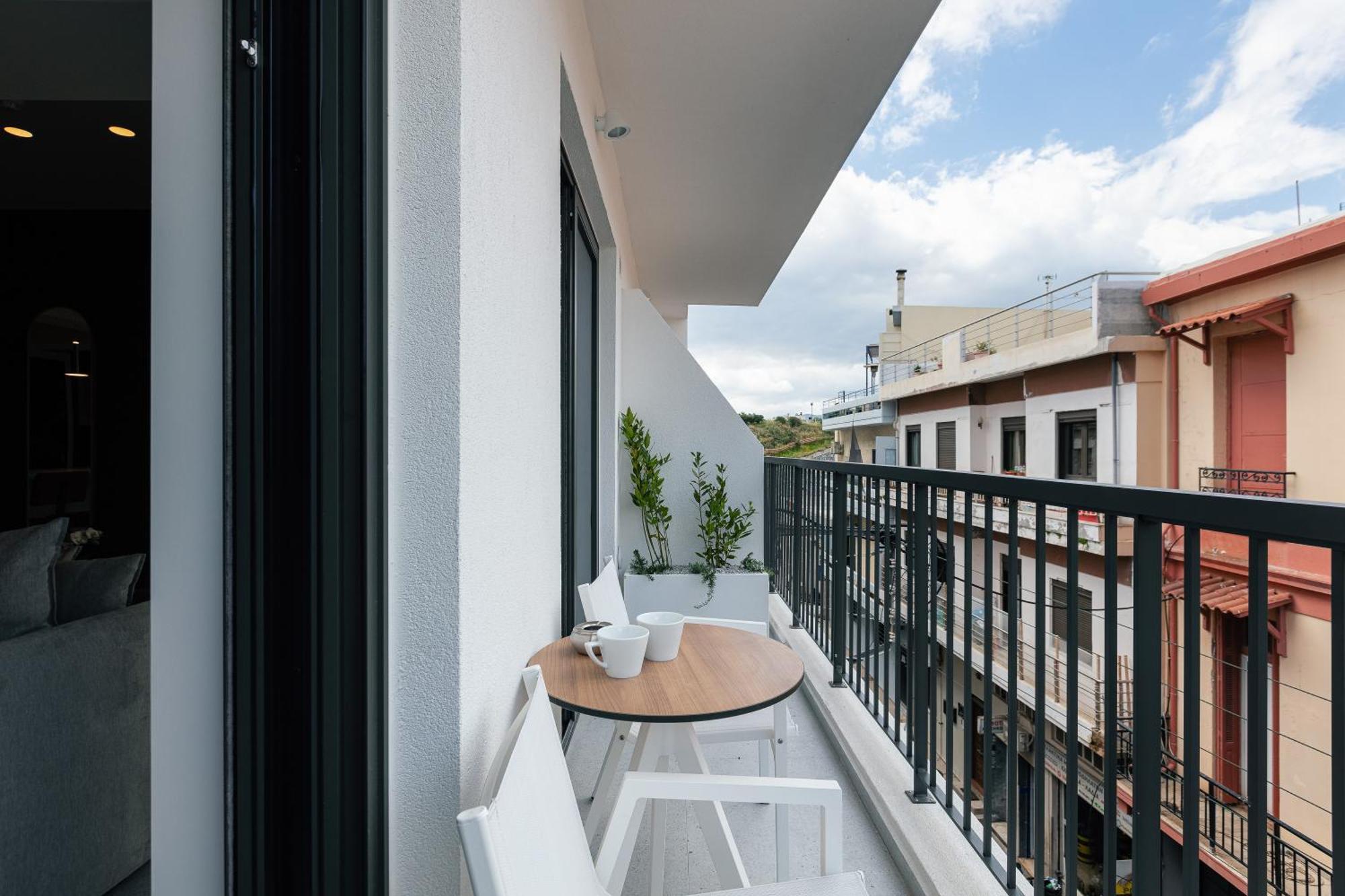 Porta Suites Iraklion Buitenkant foto